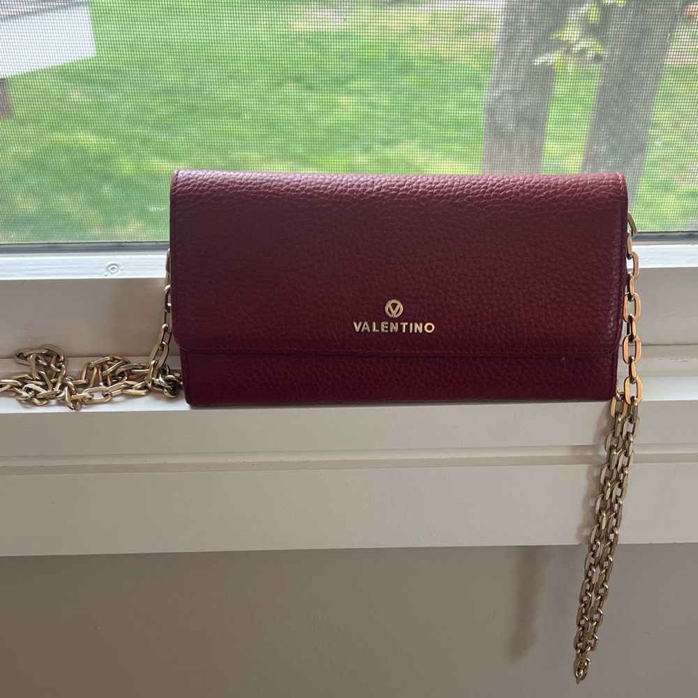Valentino by Mario red chain wallet bag